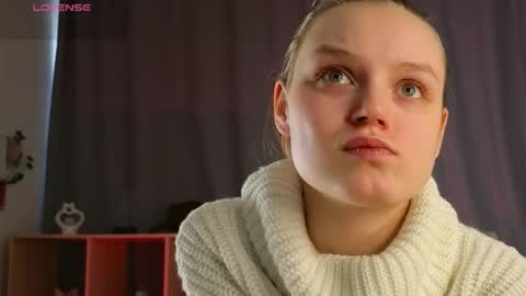 Snapshot of xiaobrunscheen chatting on 5, 2, 2026 Luna and Lina online show from 5, 2, 2026