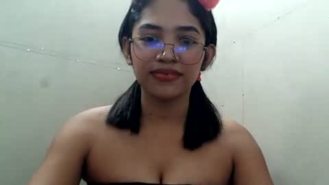 Snapshot of xiaomeee chatting on 25, 10, 2025 xiaomeee online show from 25, 10, 2025