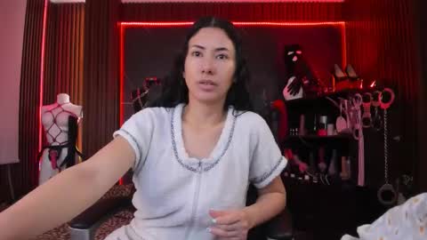 Snapshot of xiaqueen chatting on 18, 9, 2025 XiaQueen I M online show from 18, 9, 2025