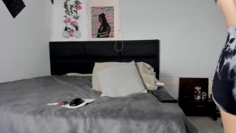 ximtia online show from 4, 12, 2024