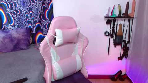 Snapshot of xizette_rotic chatting on 2, 10, 2025 xizette online show from 2, 10, 2025