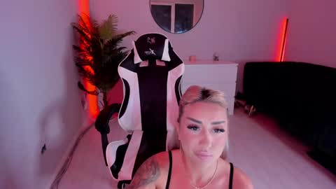 Snapshot of xjelly_pie chatting on 6, 12, 2024 Charisma online show from 6, 12, 2024