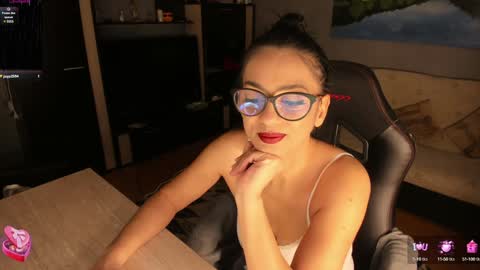 Lara online show from 13, 12, 2024