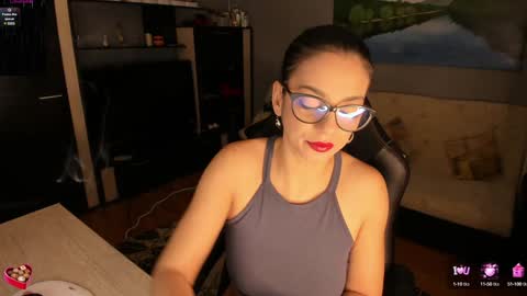 Lara online show from 16, 12, 2024