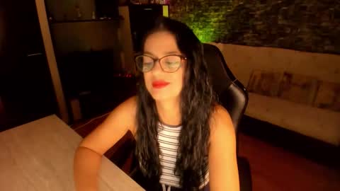 Lara online show from 18, 10, 2025