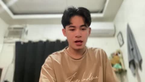 Snapshot of xluminous chatting on 13, 3, 2026 MIKAEL online show from 13, 3, 2026