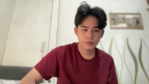 Snapshot of xluminous chatting on 7, 4, 2026 MIKAEL online show from 7, 4, 2026