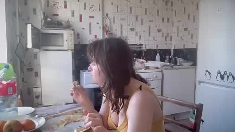 Luna online show from 15, 4, 2026