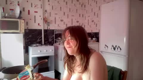 Snapshot of xlunasexyx chatting on 2, 6, 2026 Luna online show from 2, 6, 2026
