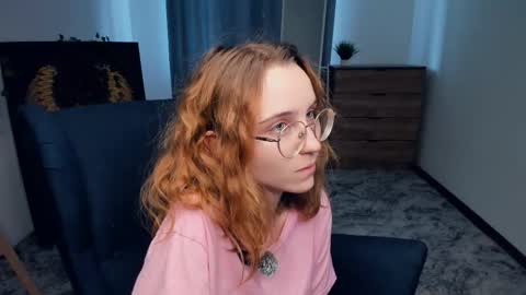 Kylie  online show from 19, 9, 2025