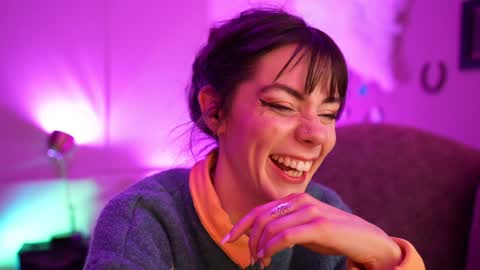 Bella Bondai online show from 30, 12, 2024