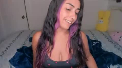 Snapshot of xocurvyrae chatting on 12, 6, 2026 Rae online show from 12, 6, 2026