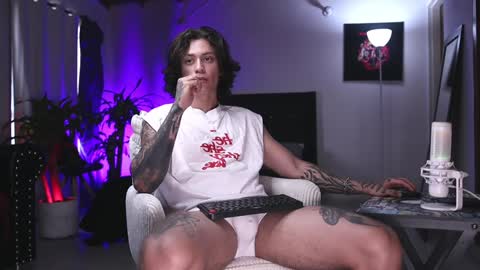 Snapshot of xomega_02 chatting on 24, 1, 2025 online show from 24, 1, 2025