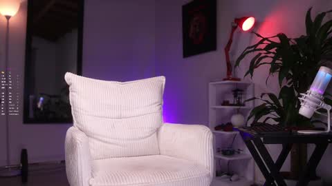 Snapshot of xomega_02 chatting on 11, 2, 2025 online show from 11, 2, 2025