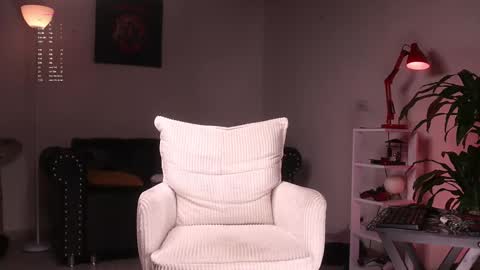 Snapshot of xomega_02 chatting on 16, 2, 2025 online show from 16, 2, 2025
