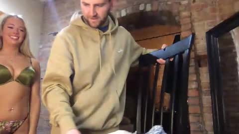 xoprincesspeachxo online show from 13, 1, 2026