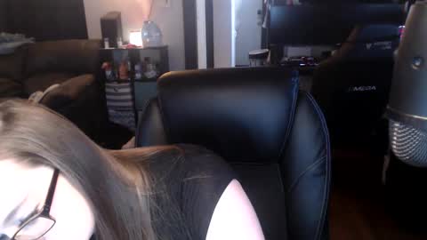 Snapshot of xqueenkendrax chatting on 18, 2, 2025 xqueenkendrax online show from 18, 2, 2025