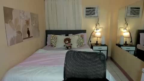 MISS  GODDESS  DOLLY  online show from 20, 11, 2025