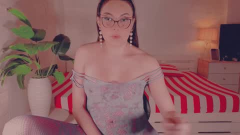 Michelle online show from 26, 2, 2025