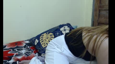 Snapshot of xsexyhotmomma69x chatting on 15, 1, 2025 merayel online show from 15, 1, 2025