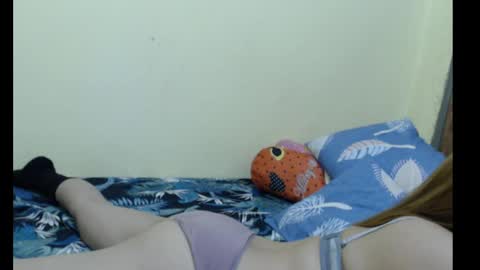 Snapshot of xsexyhotmomma69x chatting on 10, 3, 2025 merayel online show from 10, 3, 2025