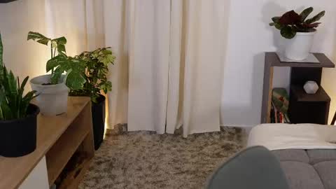 Snapshot of xspacebluex chatting on 1, 6, 2026 Blue online show from 1, 6, 2026
