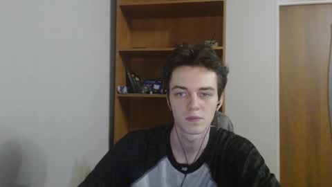 Snapshot of xtraqqq chatting on 20, 10, 2025 traqqq online show from 20, 10, 2025