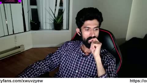 Snapshot of xwuvzyew chatting on 7, 1, 2025 x online show from 7, 1, 2025