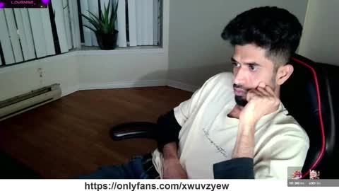 Snapshot of xwuvzyew chatting on 19, 1, 2025 x online show from 19, 1, 2025