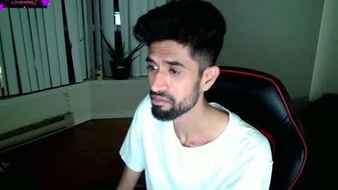 Snapshot of xwuvzyew chatting on 22, 1, 2025 x online show from 22, 1, 2025