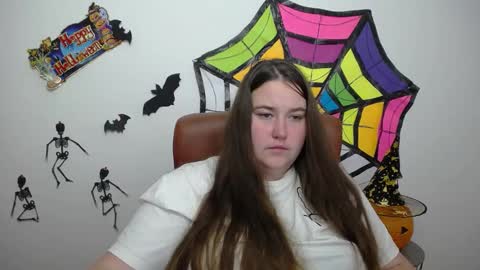 Snapshot of xx_daniella_xx chatting on 23, 10, 2025 xx daniella xx online show from 23, 10, 2025