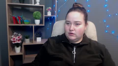 Snapshot of xx_daniella_xx chatting on 11, 11, 2025 xx daniella xx online show from 11, 11, 2025