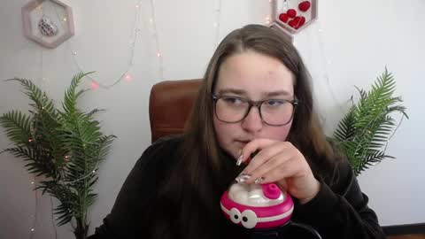 xx daniella xx online show from 13, 4, 2026