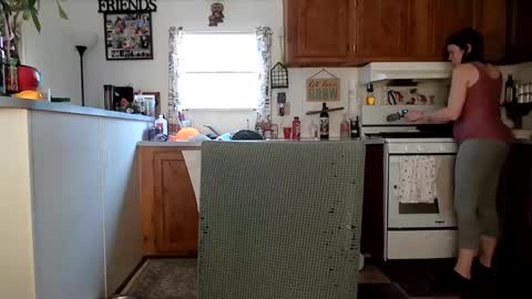 Snapshot of xxdana chatting on 1, 2, 2025 Deezy online show from 1, 2, 2025