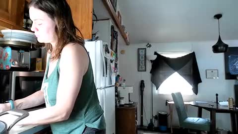 Snapshot of xxdana chatting on 23, 9, 2025 Deezy online show from 23, 9, 2025
