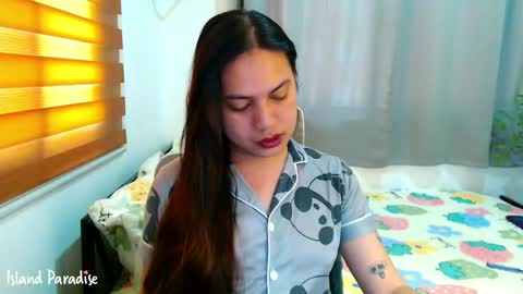 Snapshot of xxjulielovesyouxx chatting on 5, 6, 2026 July online show from 5, 6, 2026