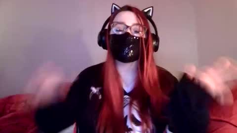 Snapshot of xxmommyraexx chatting on 29, 10, 2025 Mommy online show from 29, 10, 2025