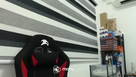 Snapshot of xxmonsterbigcockxx chatting on 24, 1, 2025 Kaycee online show from 24, 1, 2025