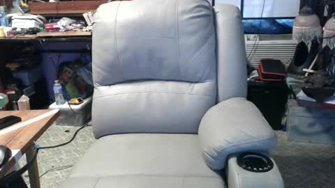 xxScubaStevexx online show from 17, 10, 2025