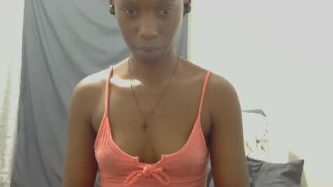 xxsexytalia28 online show from 27, 2, 2025