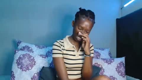 xxsexytalia28 online show from 19, 11, 2025