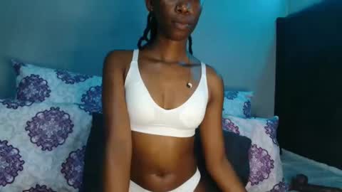 xxsexytalia28 online show from 6, 1, 2026