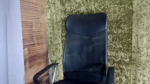 Snapshot of xxskinny_alonzoxx chatting on 10, 12, 2024 Ali online show from 10, 12, 2024