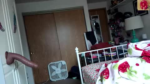 Strawberry Jane online show from 24, 3, 2026