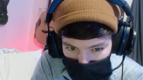 Snapshot of xxwhitefoxx chatting on 17, 1, 2026 David Fox online show from 17, 1, 2026