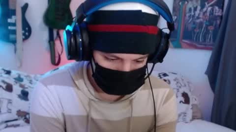 Snapshot of xxwhitefoxx chatting on 4, 2, 2026 David Fox online show from 4, 2, 2026