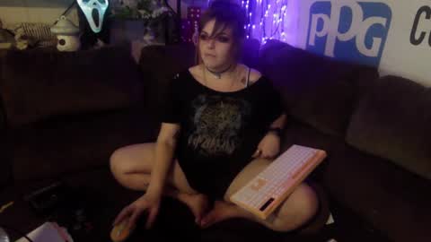 Snapshot of xxx_brattyslut_xxx chatting on 4, 2, 2025 CaliRaeMaxXx online show from 4, 2, 2025