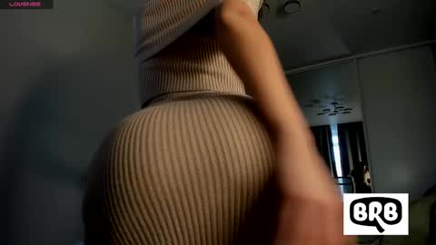 Snapshot of xxx_leila chatting on 8, 10, 2025 xxx_leila online show from 8, 10, 2025