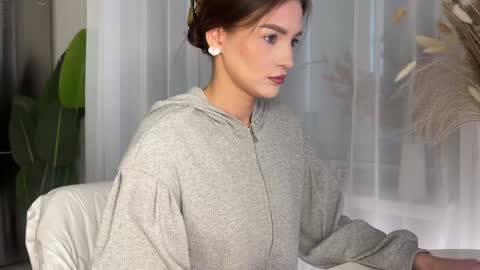 xxx_leila online show from 31, 3, 2026