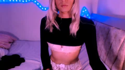 Snapshot of xxxanonymousloverxxx chatting on 11, 7, 2026 Chiara online show from 11, 7, 2026